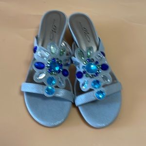 Midnights Velvet Sand Grey Sandals Sz 8M Host Pick!